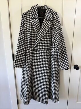 Torrid Black & White Houndstooth Long Coat Size 2